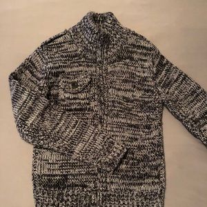 Projek raw knitted sweater